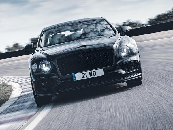 New Bentley Flying Spur to feature four-wheel steering