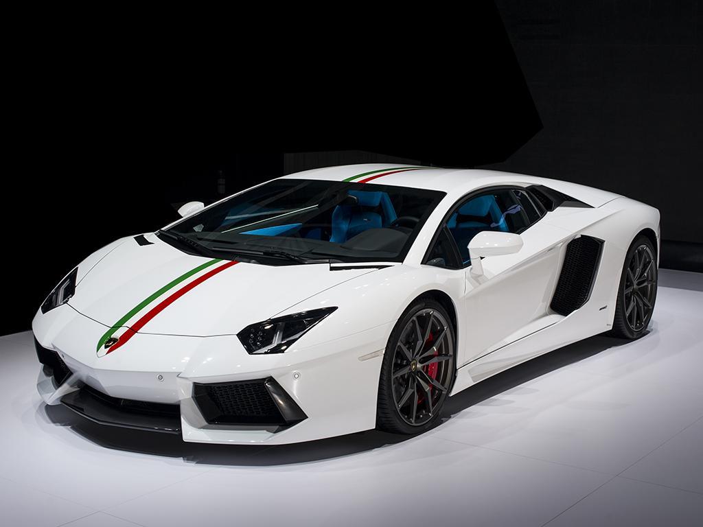 最大の割引 アヴェンタドール Lp700 ランボルギーニ S Iphone Bluetooth カーオーディオ スピーカー Www Annabelwinship Shop Com