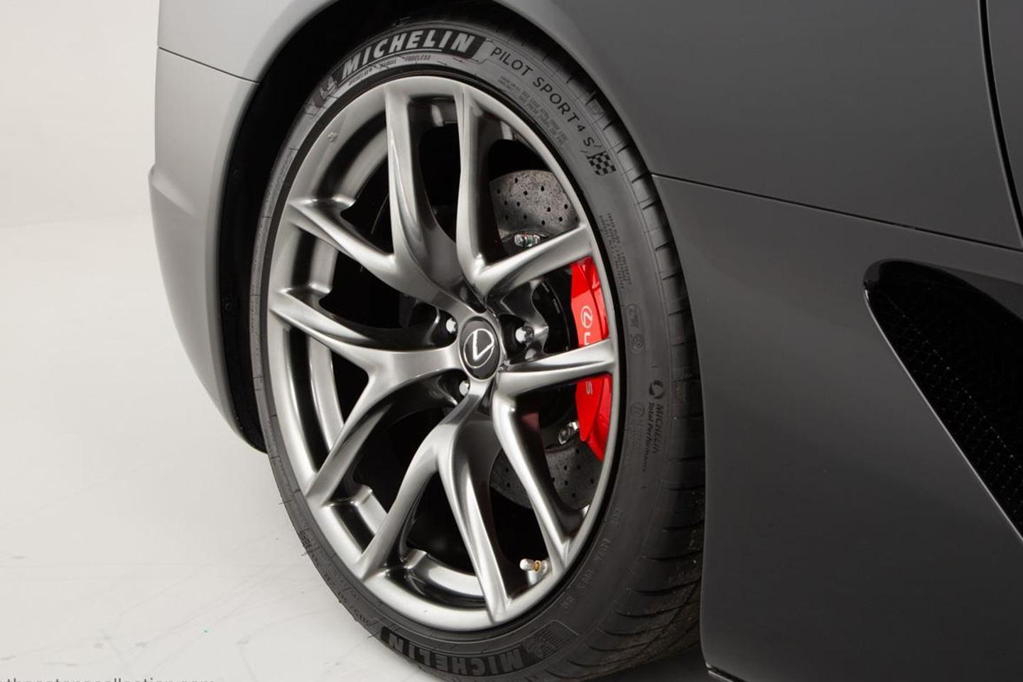 Lfa Stock Rims RE: Barely run-in Lexus LFA for sale - Page 1 - General Gassing ...
